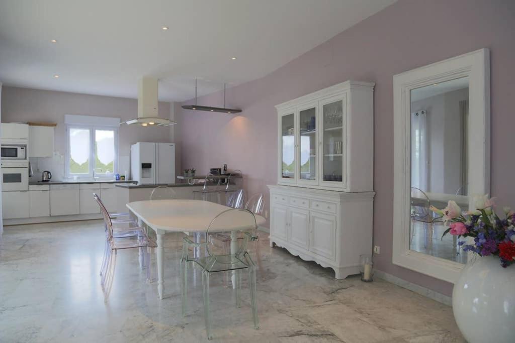 Elegante Villa De 180M3 Avec La Superbe Vue Connaux Exterior foto