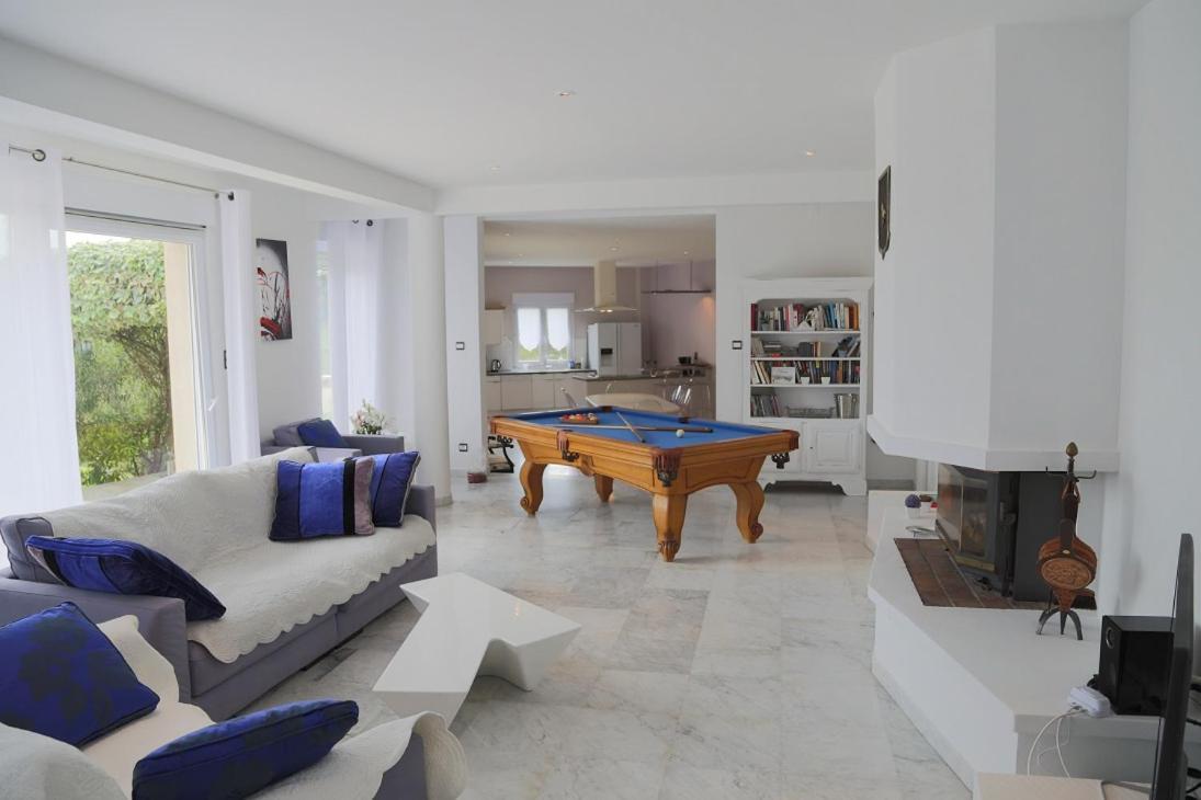 Elegante Villa De 180M3 Avec La Superbe Vue Connaux Exterior foto